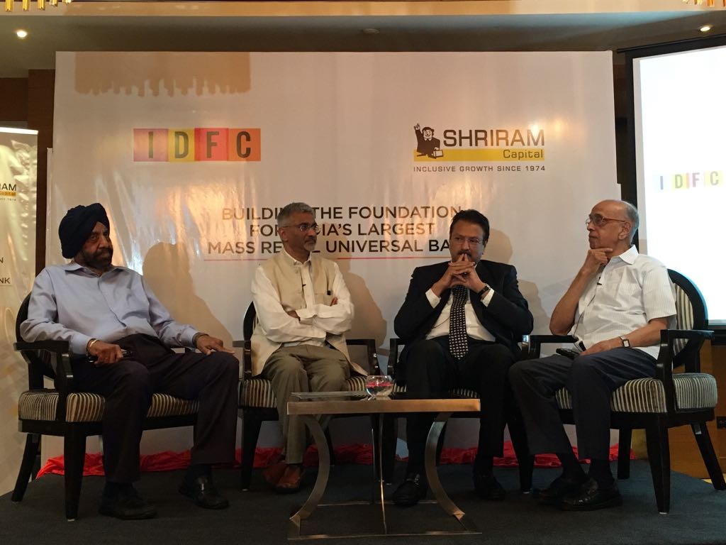 IDFC Bank chairman Rajiv Lall (second from left), Piramal Group chairman Ajay Piramal (second from right) and Shriram Group founder R Thyagarajan (first on right)